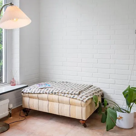 3 Bedroom Lovely In Semesterbostad